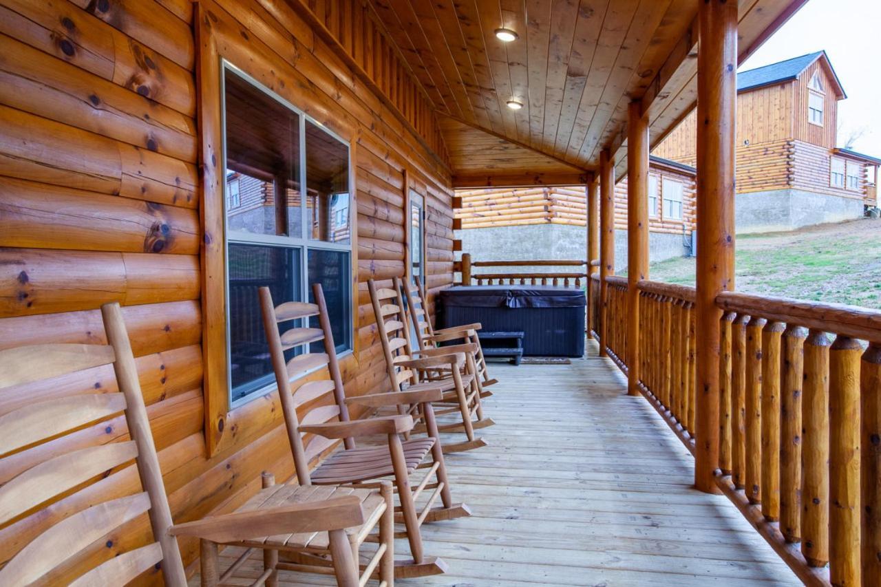 Swimming Bears Lodge 1 With Indoor Pool And Hot Tub Pigeon Forge Exterior foto